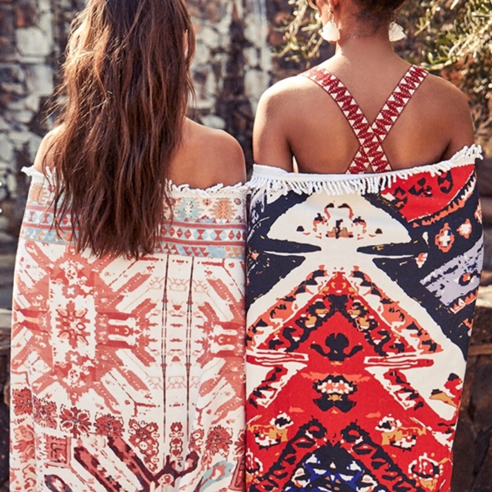 Skova Luxurious Towel from Rachel Zoe Box of Style - Picture 6 of 7